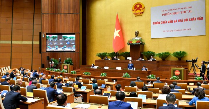 hop quoc hoi ngay 180324 3