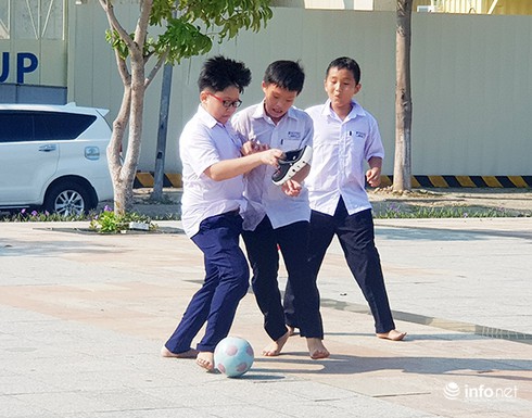 hs da bong tren pho