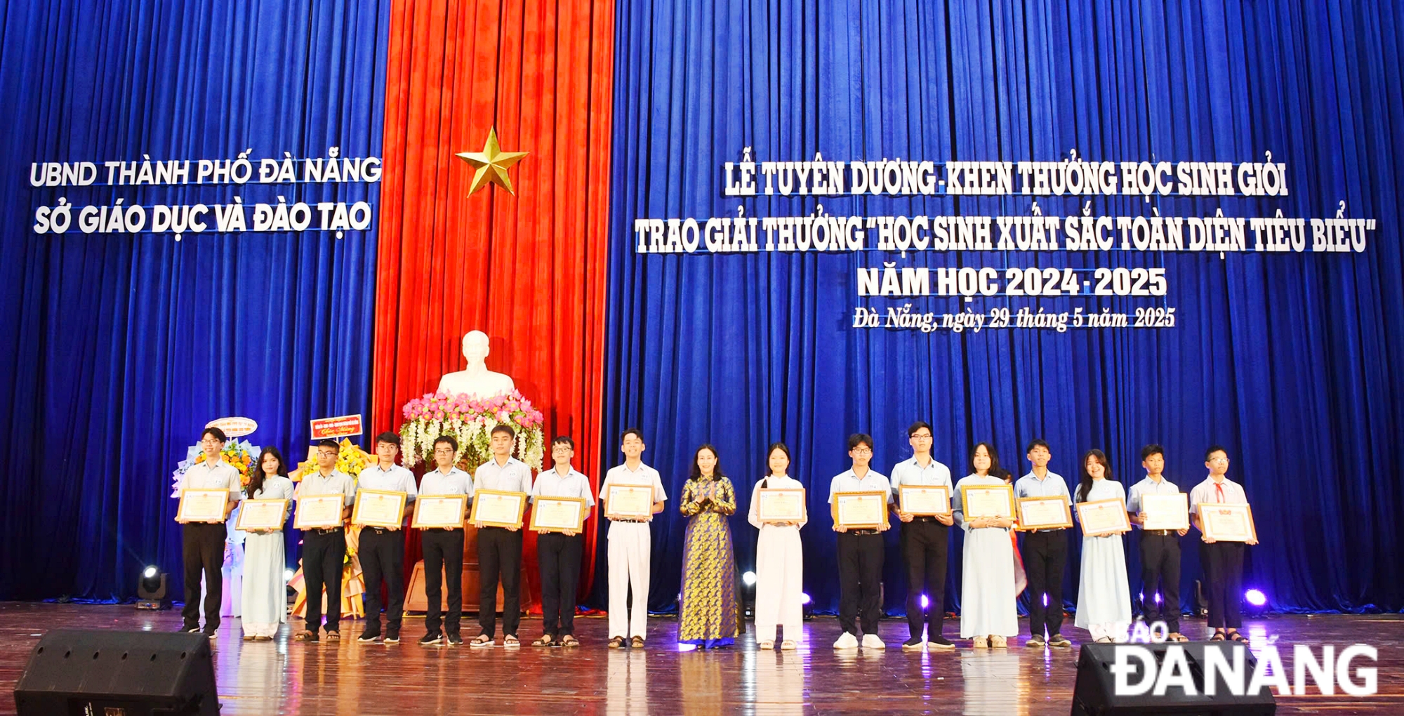 hs gioi xuat sac toan dien tieu bieu 2025 2