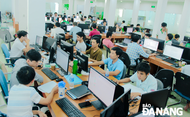 in the photo are it engineers at green global information technology jsc