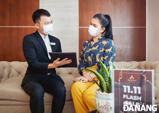 introducing its services to a guest