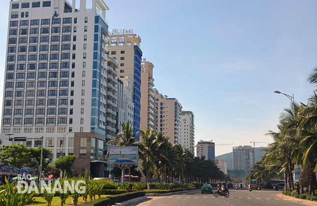 khach san doc bai bien danang
