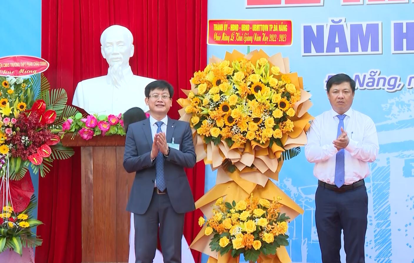 khai giang 050922 2