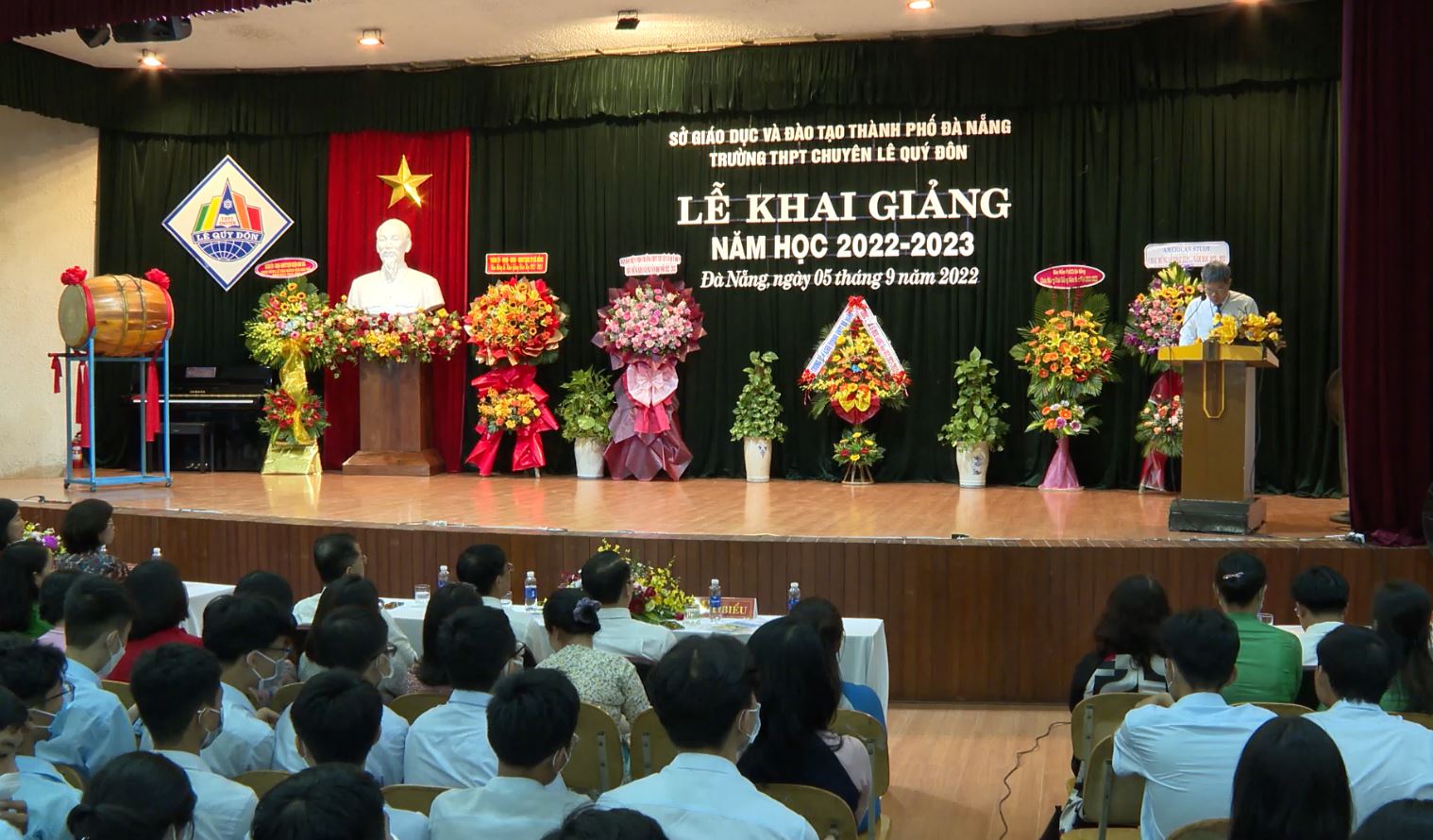 khai giang 050922
