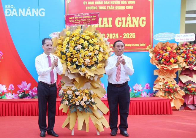khai giang 050924