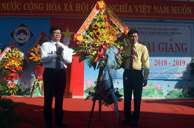 khai giang 3