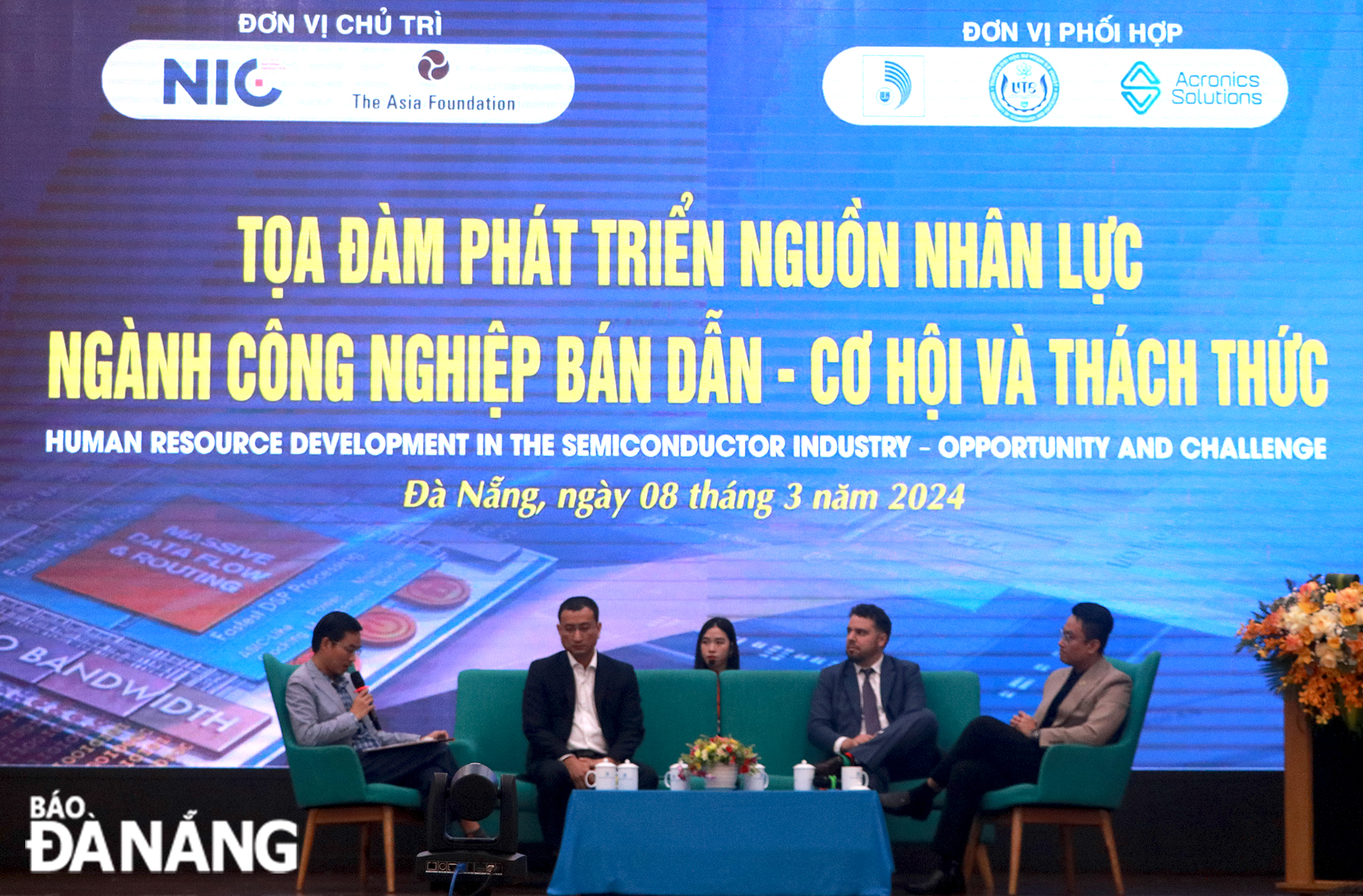 khai giang khoa dao tao thiet ke vi mach ban dan 1