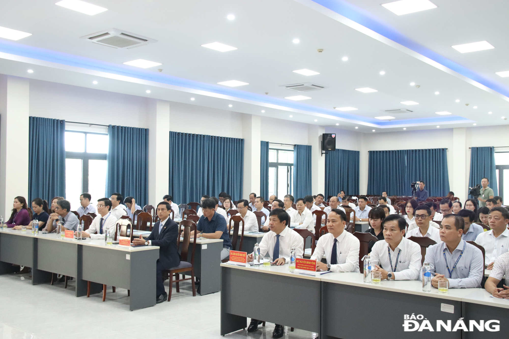 khai giang lop boi duong kien thuc cho lanh dao 1