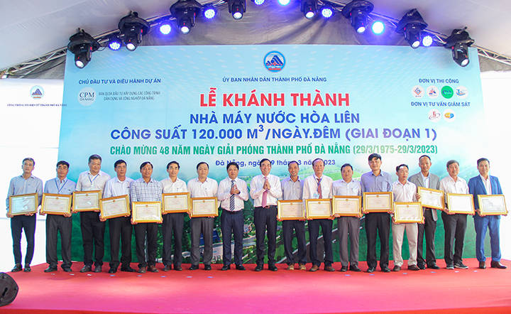 khai truong nha may nuoc hoa lien 4