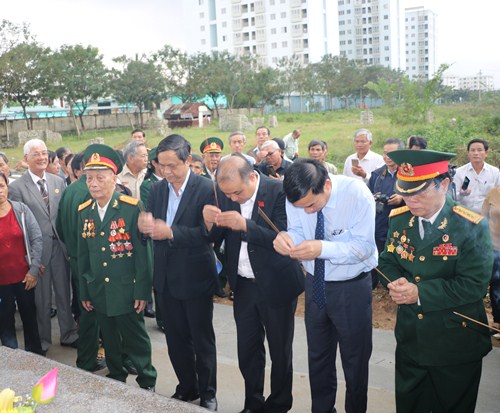khanh thanh bia chien tich 3