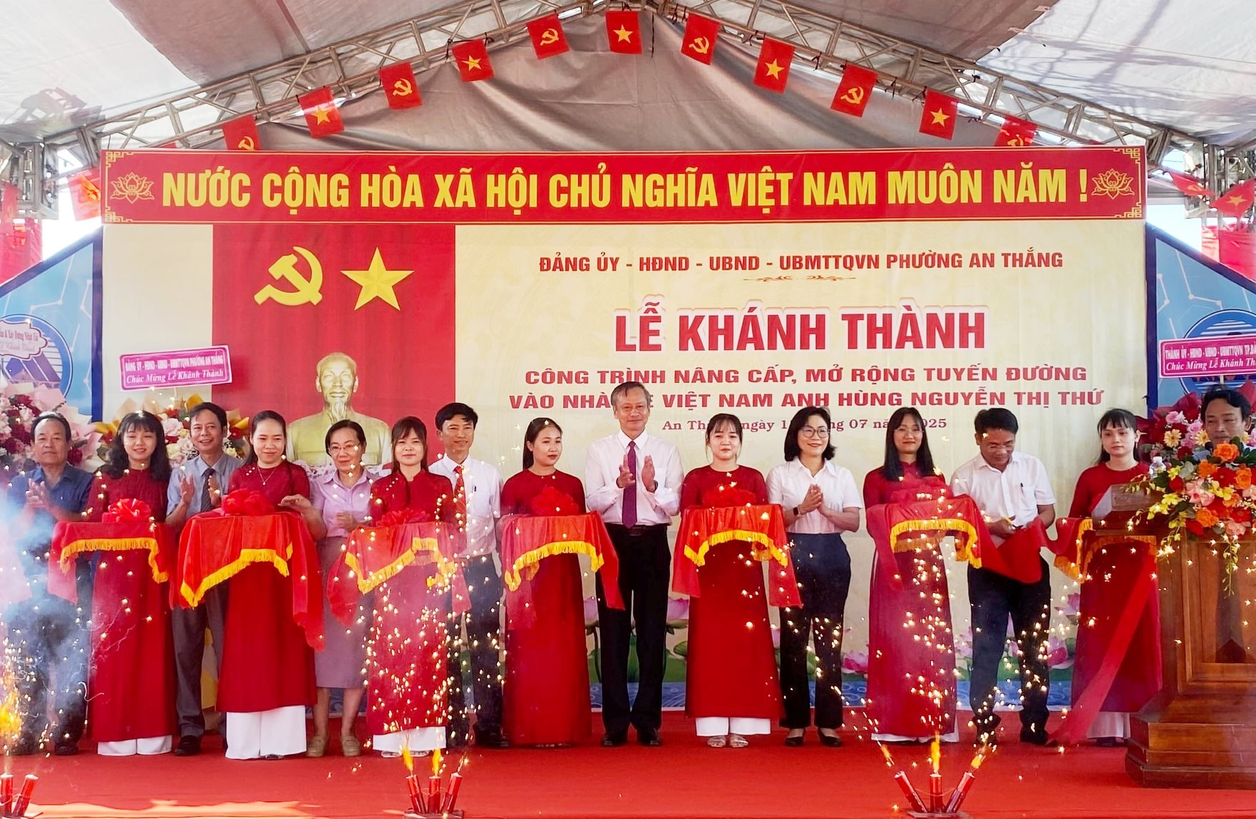 khanh thanh duong vao nha me thu