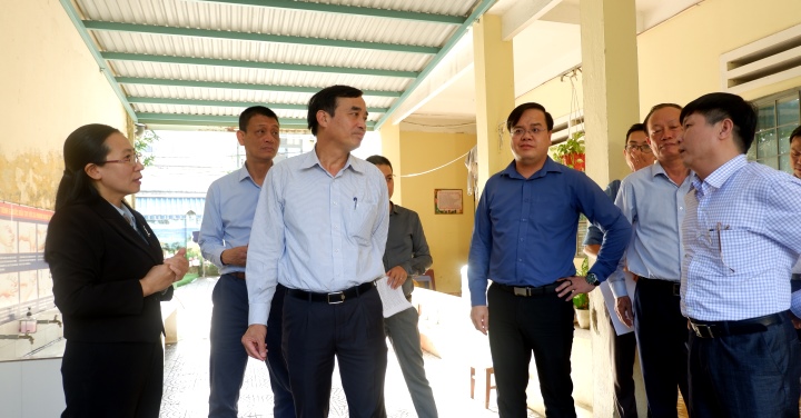 khao sat cac truong hoc 1