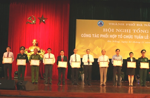 khen thuong apec 1