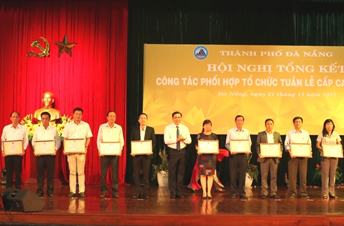 khen thuong apec 2