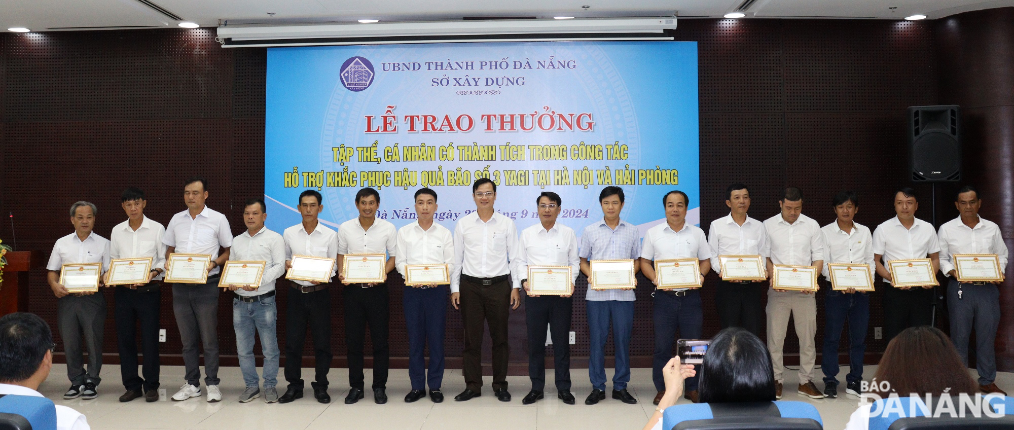 khen thuong cac ca nhan 2c tap the ho tro khac phuc bao so 3 1