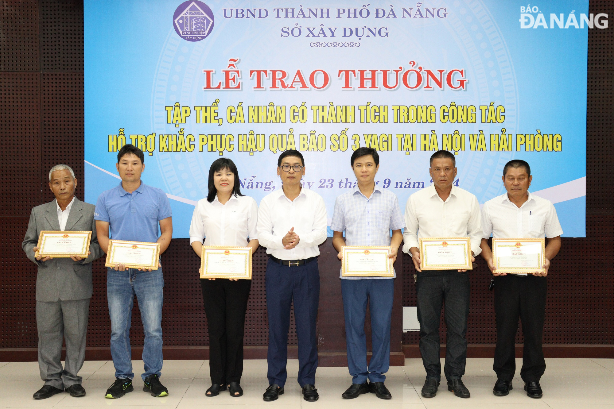 khen thuong cac ca nhan 2c tap the ho tro khac phuc bao so 3