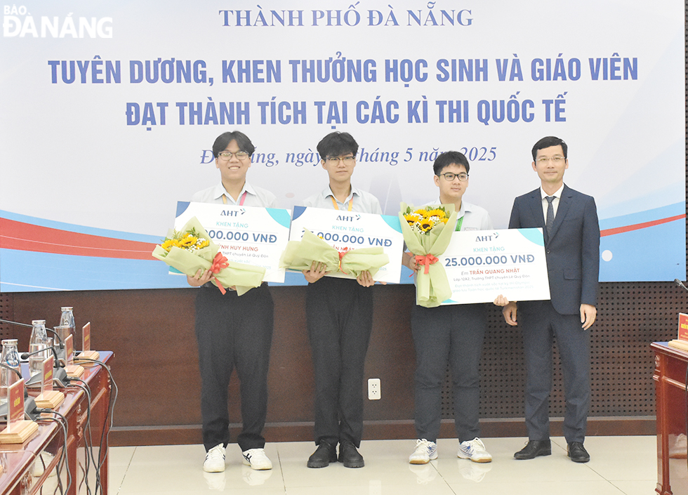 khen thuong hs co thanh tich quoc te nam 2025 3