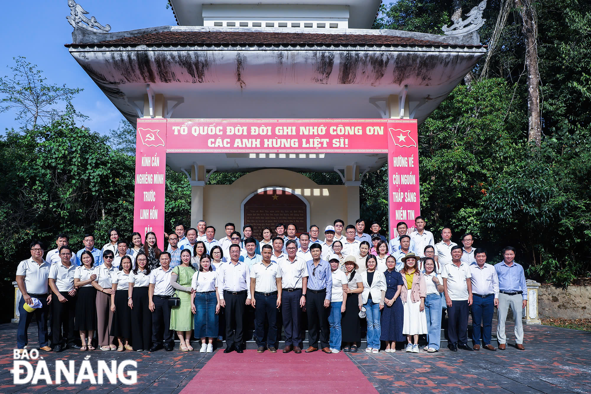 khoi thi dua tham khu di tich quang da 1