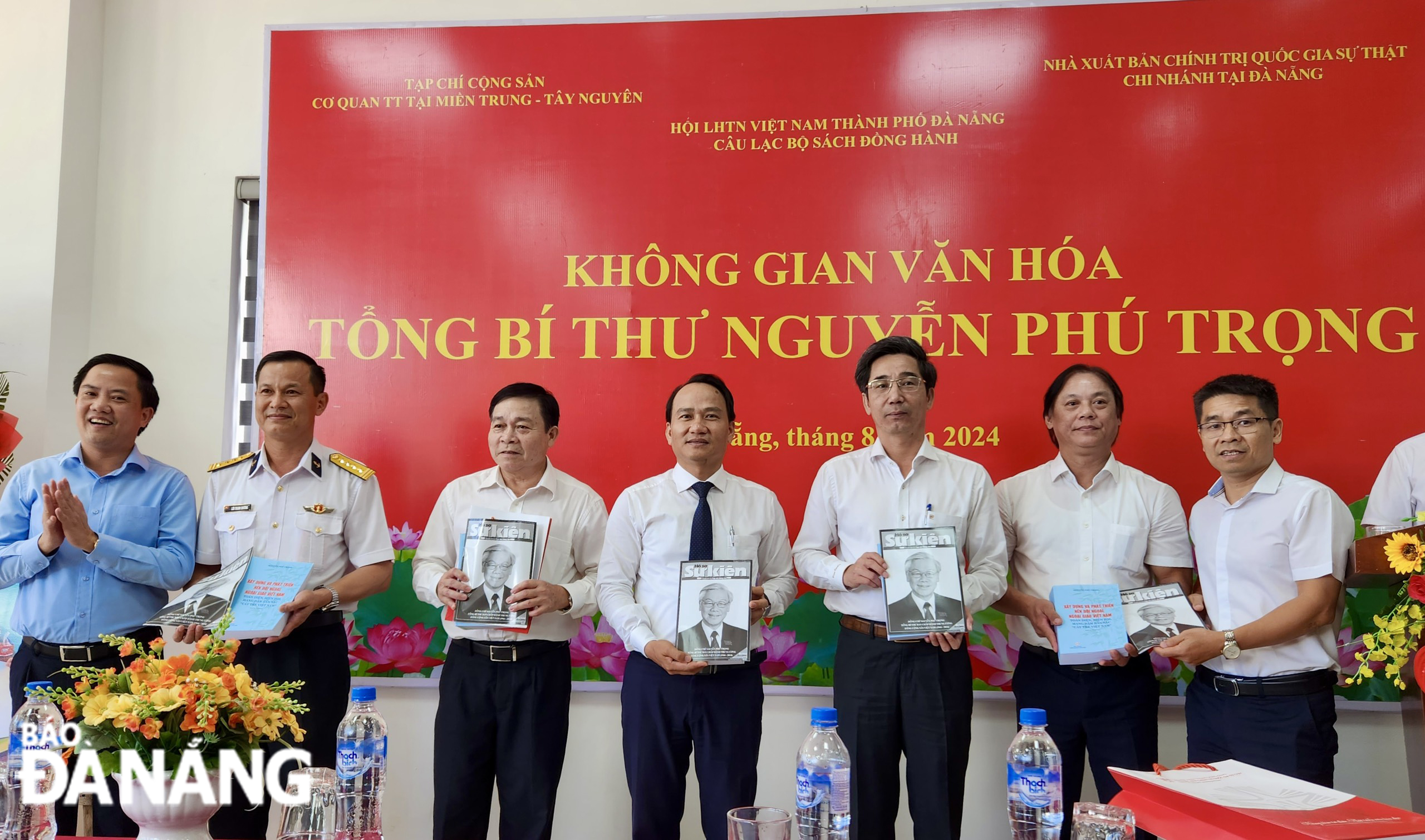 khong gian van hoa tbt nguyen phu trong 1