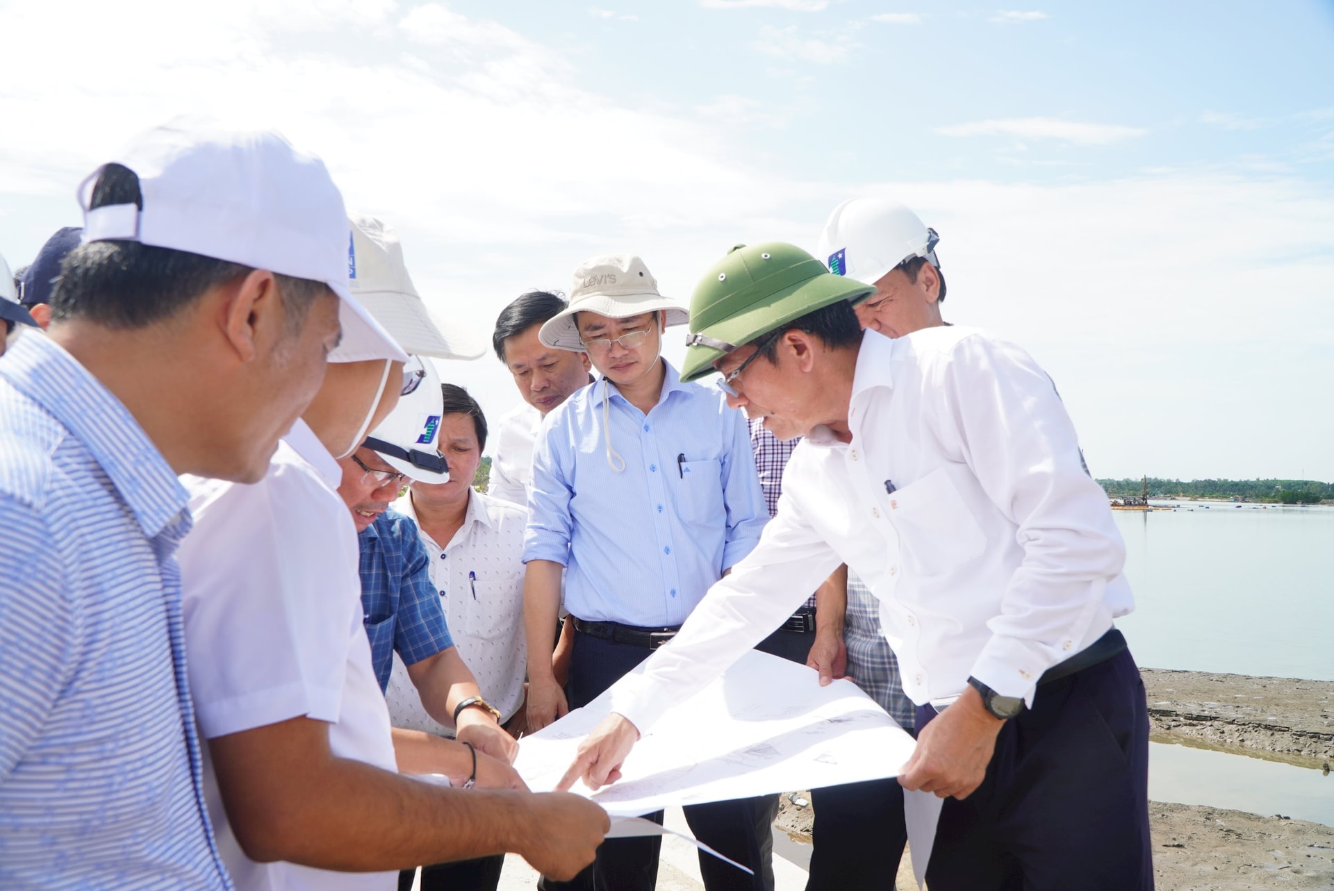 kiem tra cac du an quang nam