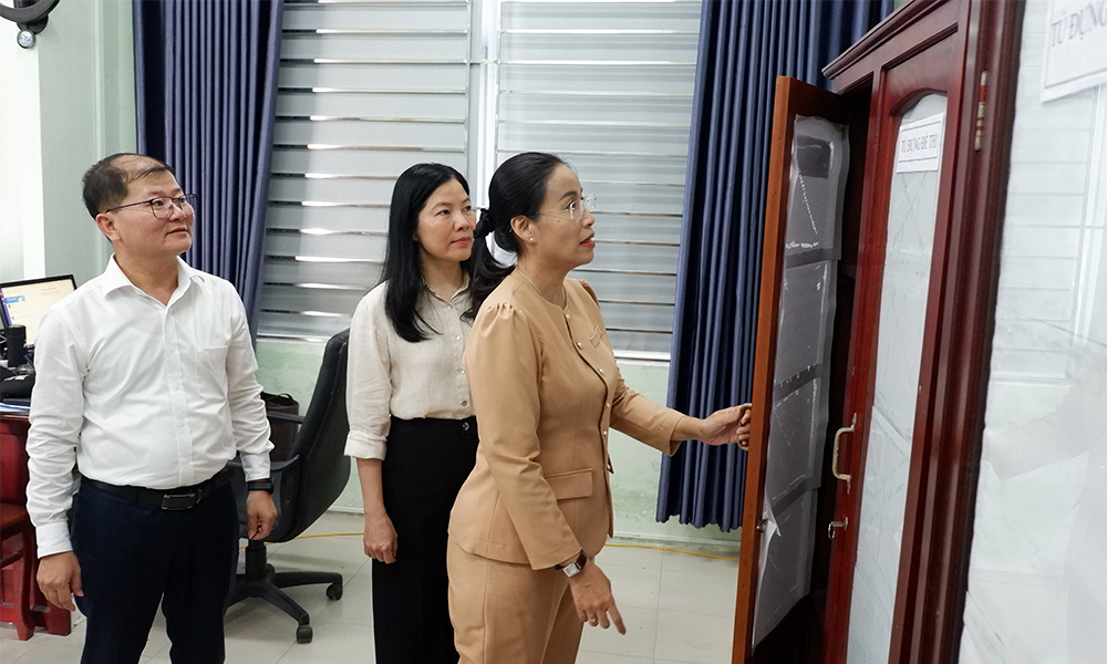 kiem tra cong tac chuan bi thi tot nghiep thpt 1