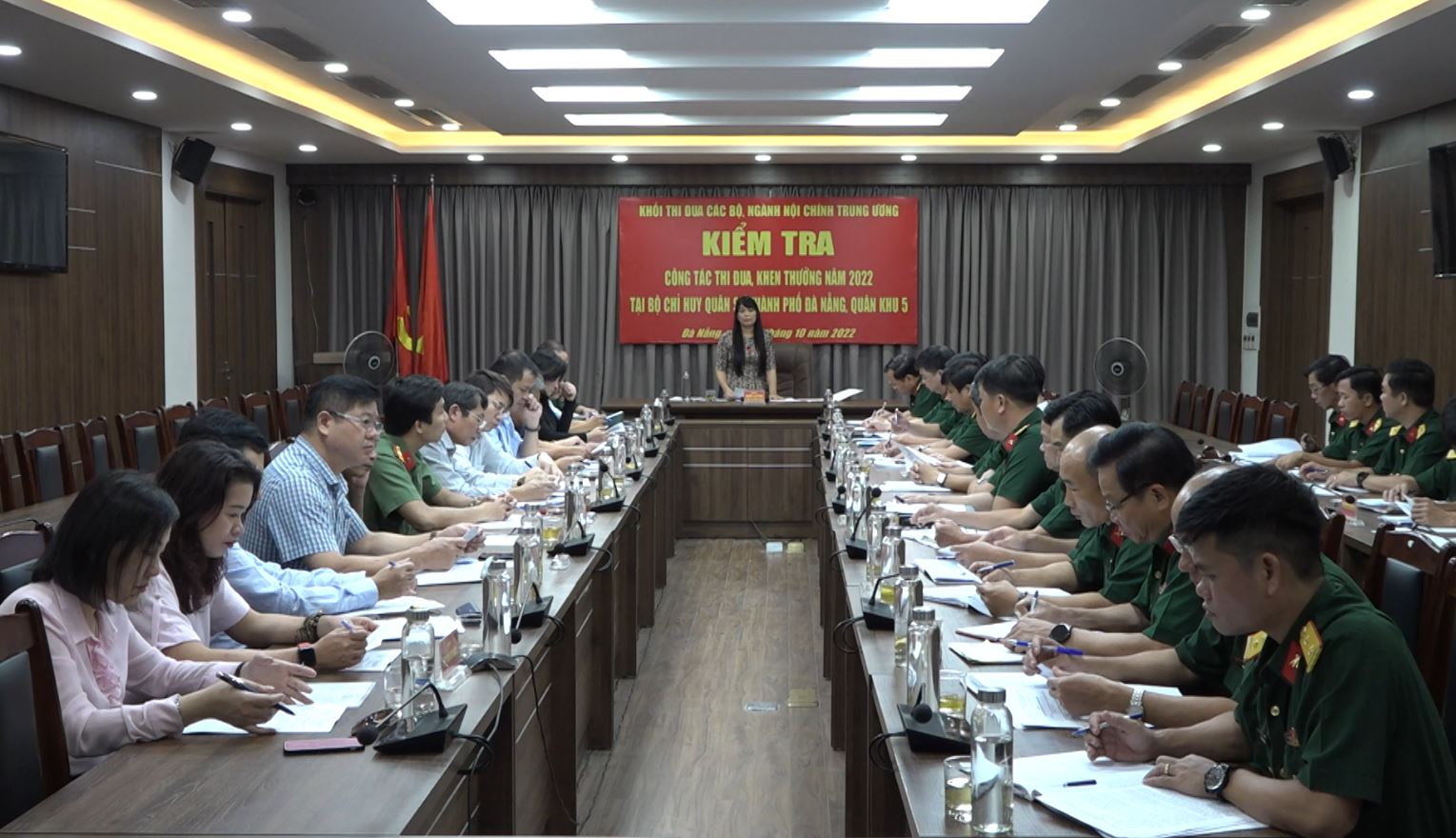 kiem tra cong tac thi dua bo chi huy quan su thanh pho