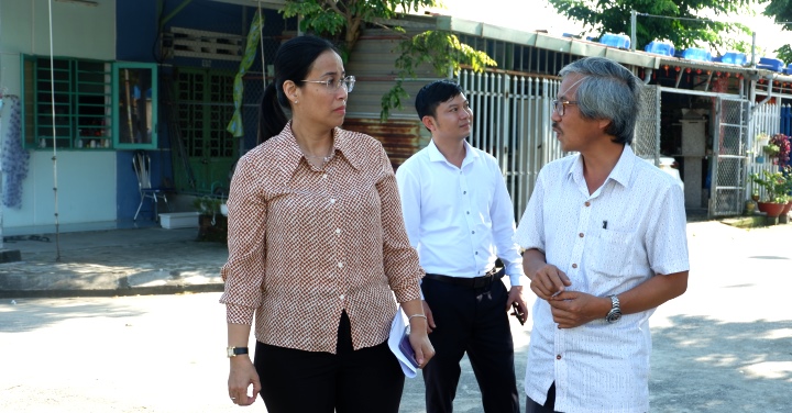 kiem tra thuc te khu nha lien ke to 14 phuong hoa hiep nam 1