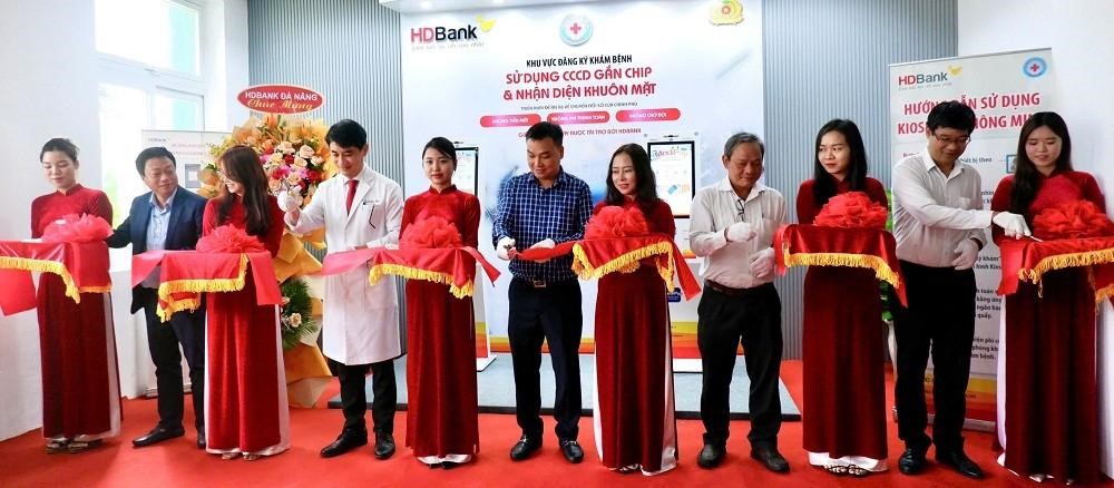 kiosk y te thong minh