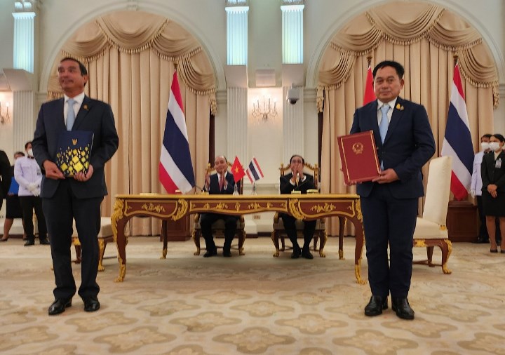 ky ket ghi nho voi tinh khon kaen thai 1