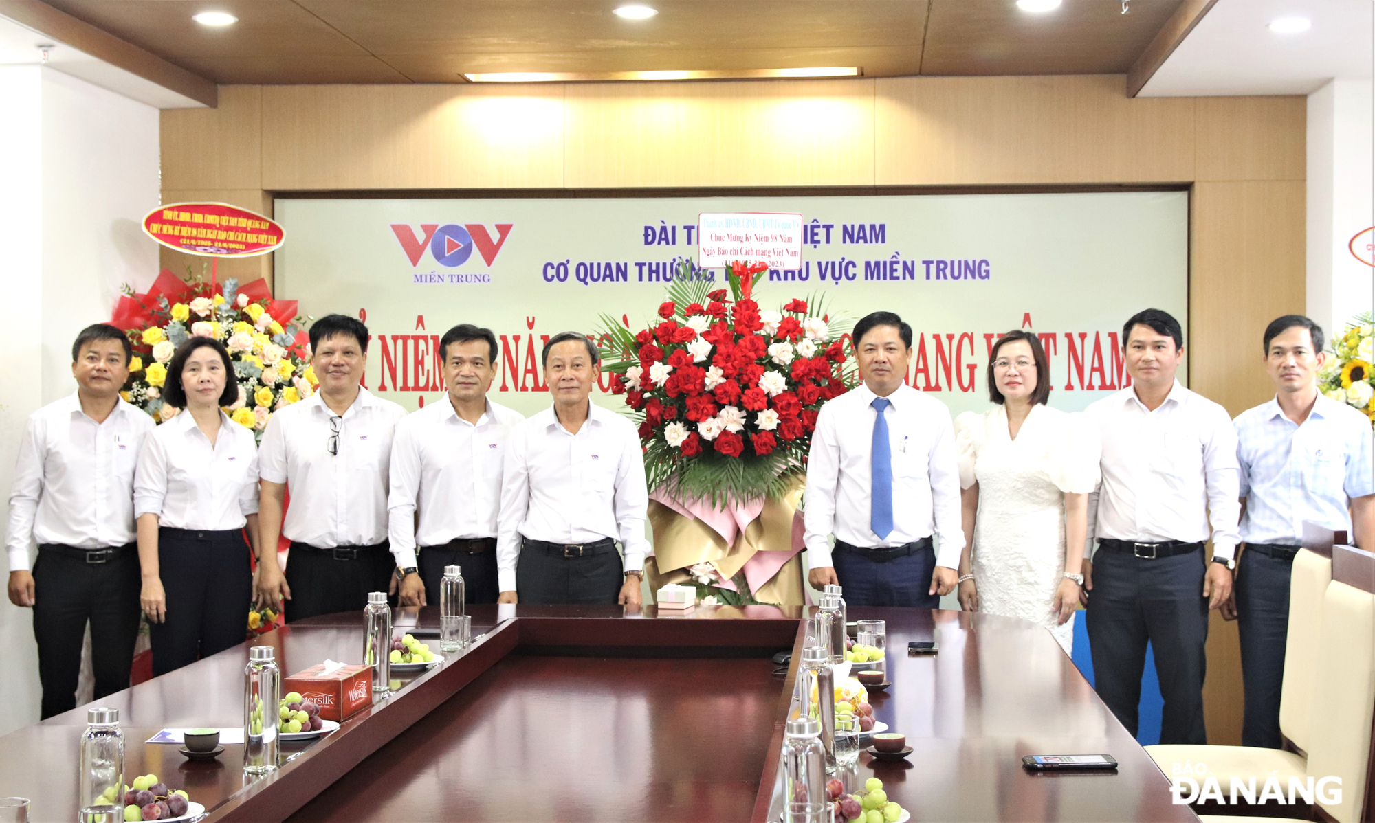ky niem 98 nam ngay nha bao vn 1