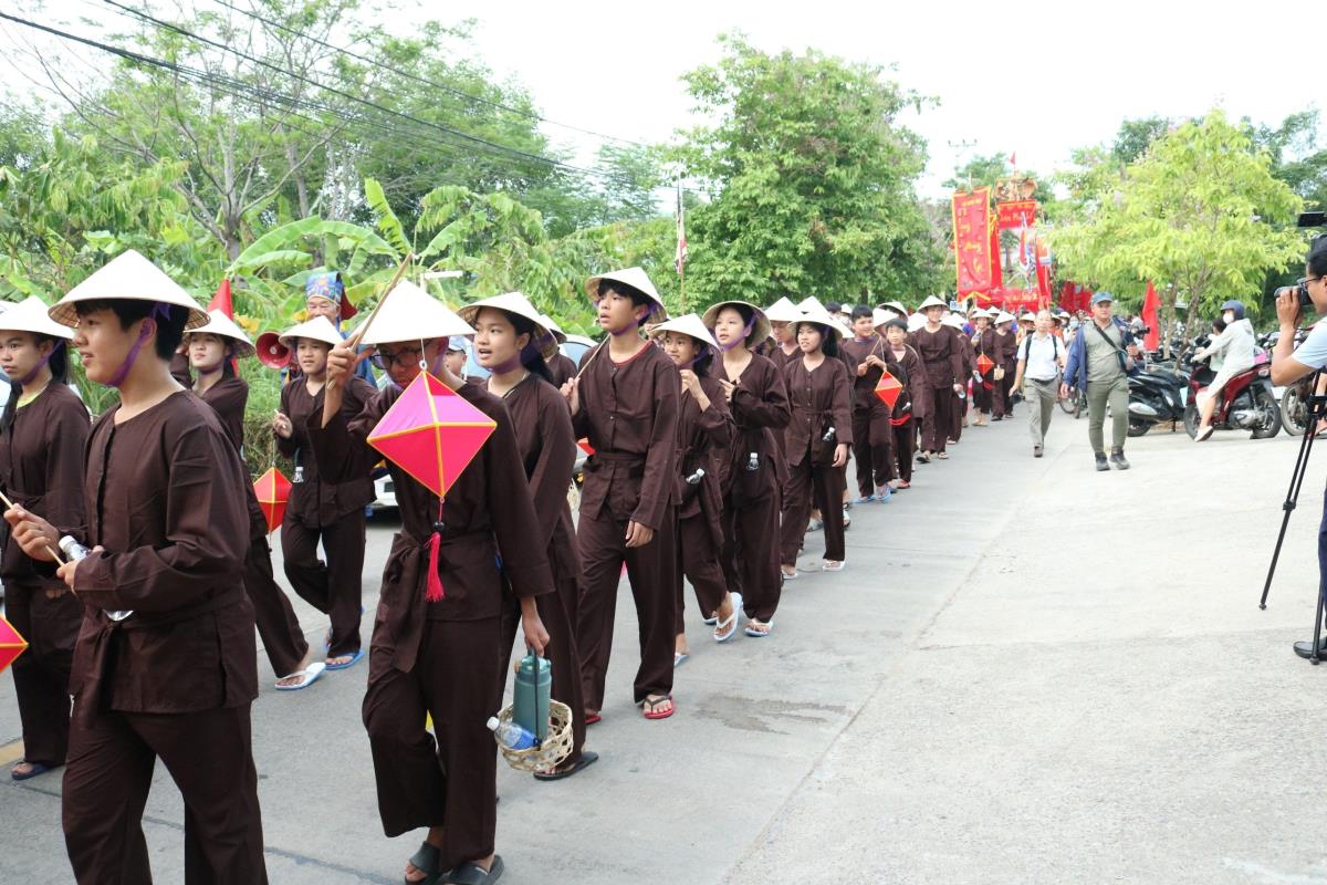 l e1 bb 85 h e1 bb 99i m e1 bb a5c c4 90 e1 bb 93ng l c3 a0ng phong l e1 bb 87 2