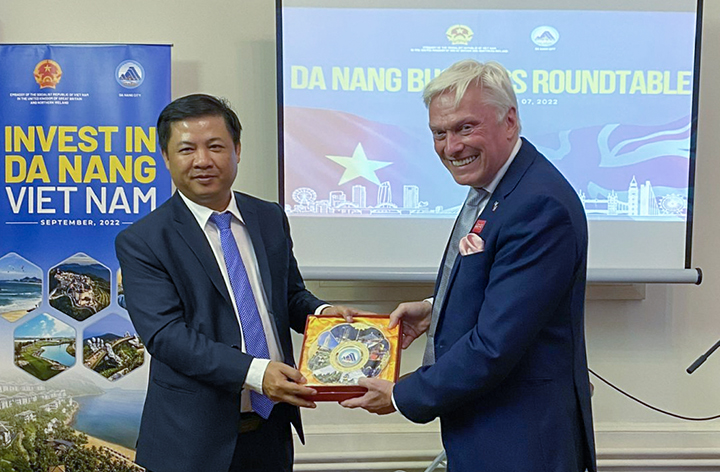 lam viec tai vuong quoc anh 2