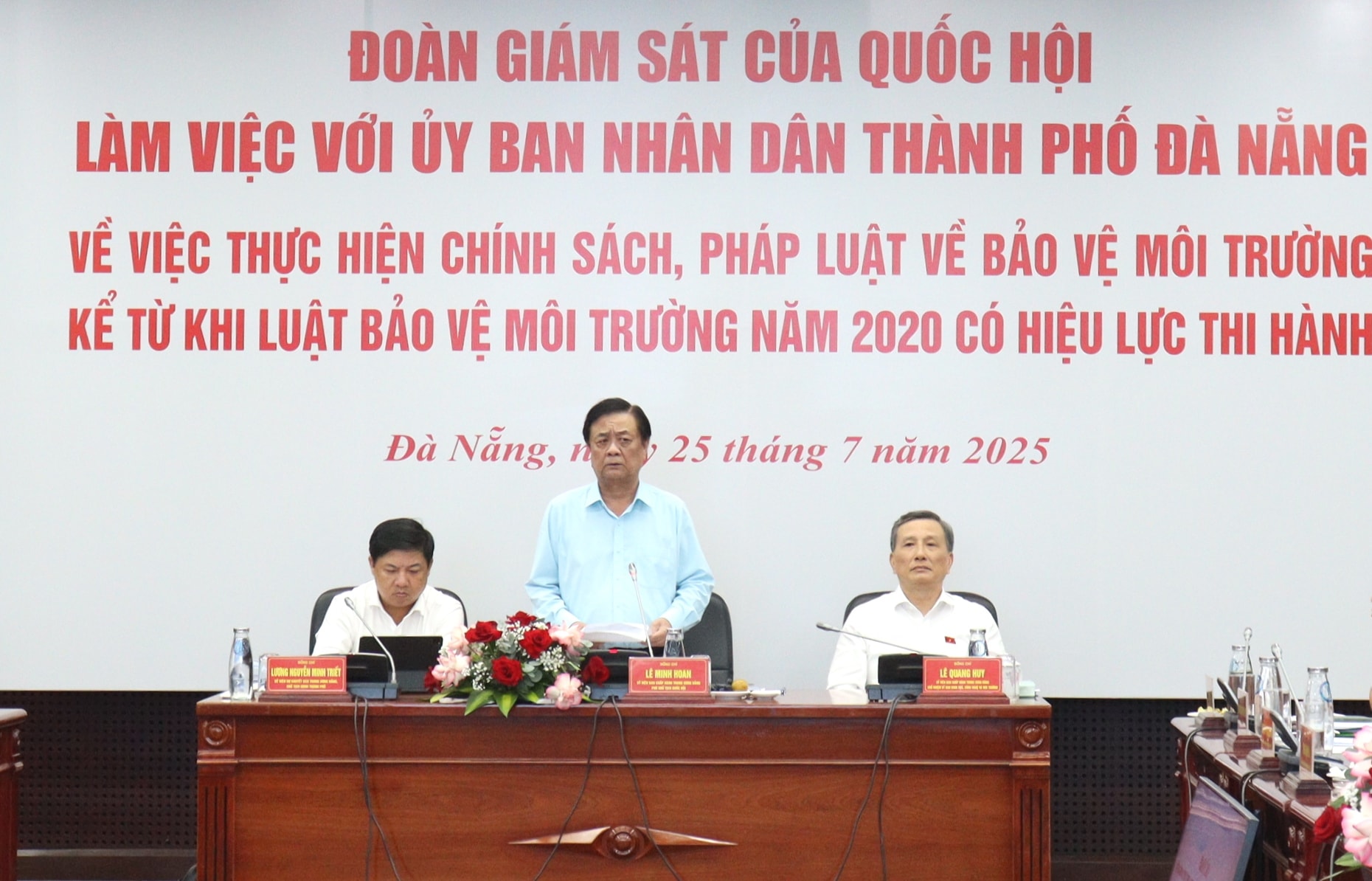 lam viec ve luat bao ve moi truong 2020 1