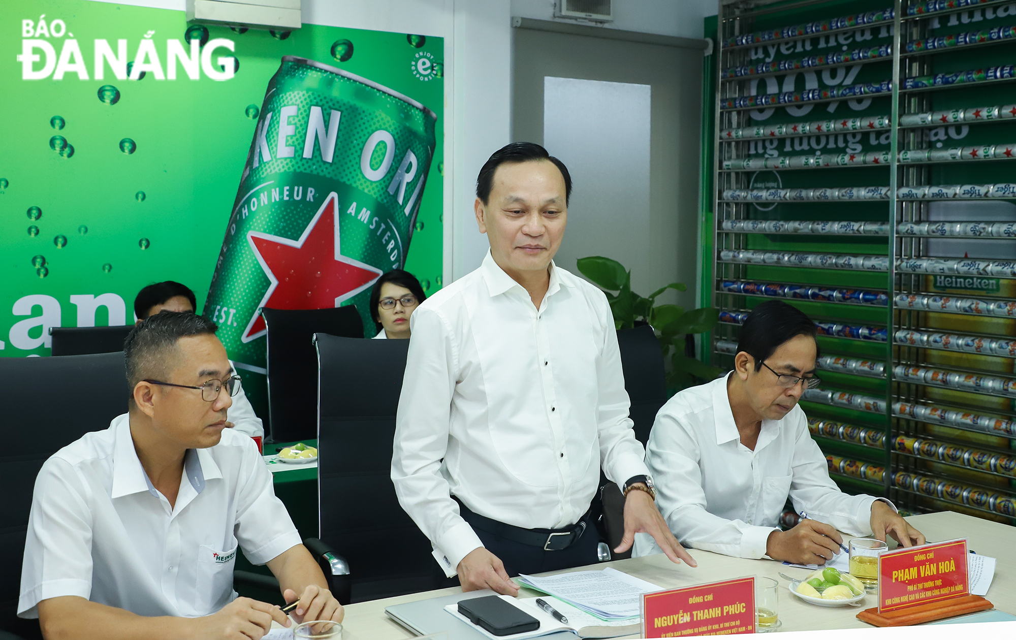 lam viec voi chi bo 2 cong ty heineken 1