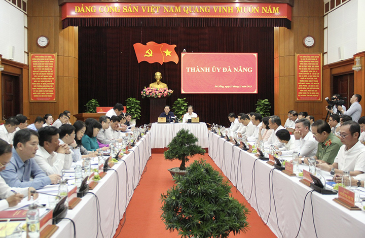 lam viec voi chu tich quoc hoi vuong dinh hue 2