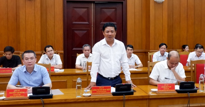 lam viec voi doan dong nai 1