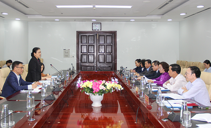 lam viec voi lien hiep cac to chuc huu nghi viet nam