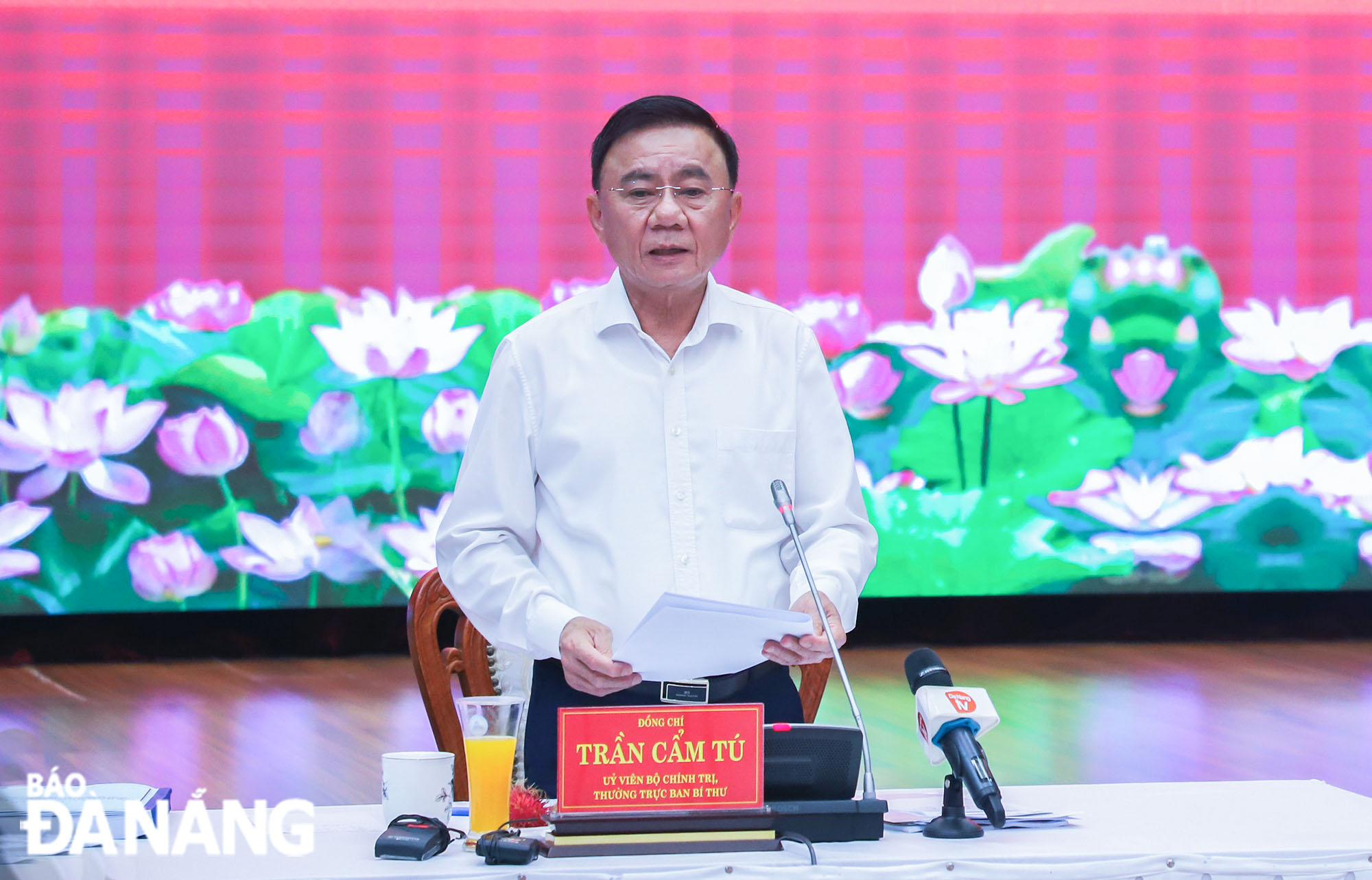 lam viec voi ong tran cam tu thang 06 2025