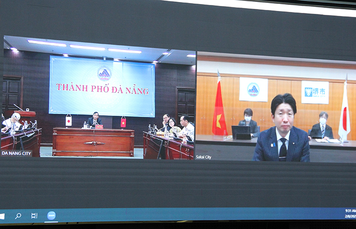 lam viec voi thanh pho saika nhat 1