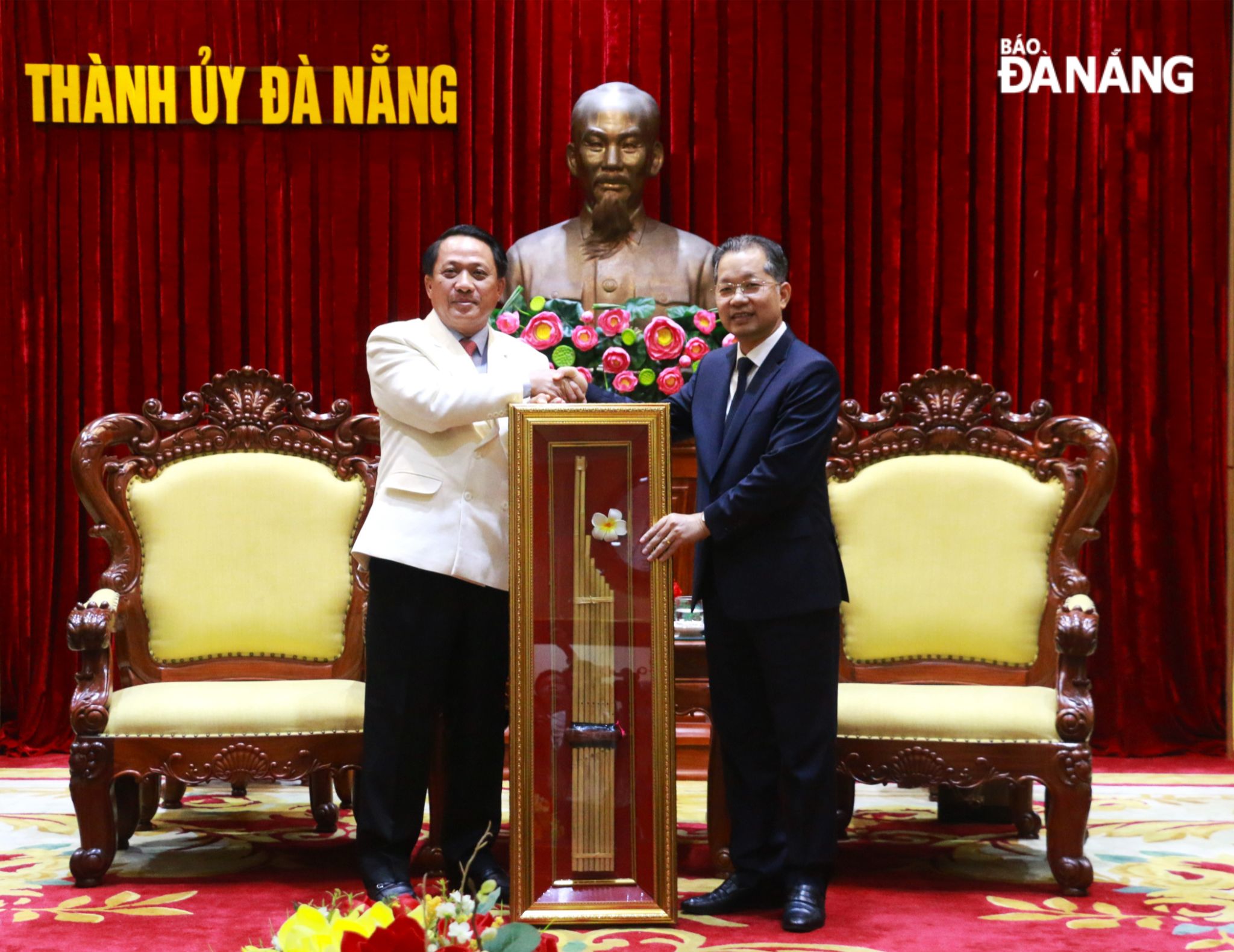 lam viec voi tinh savannakhet 050924 1