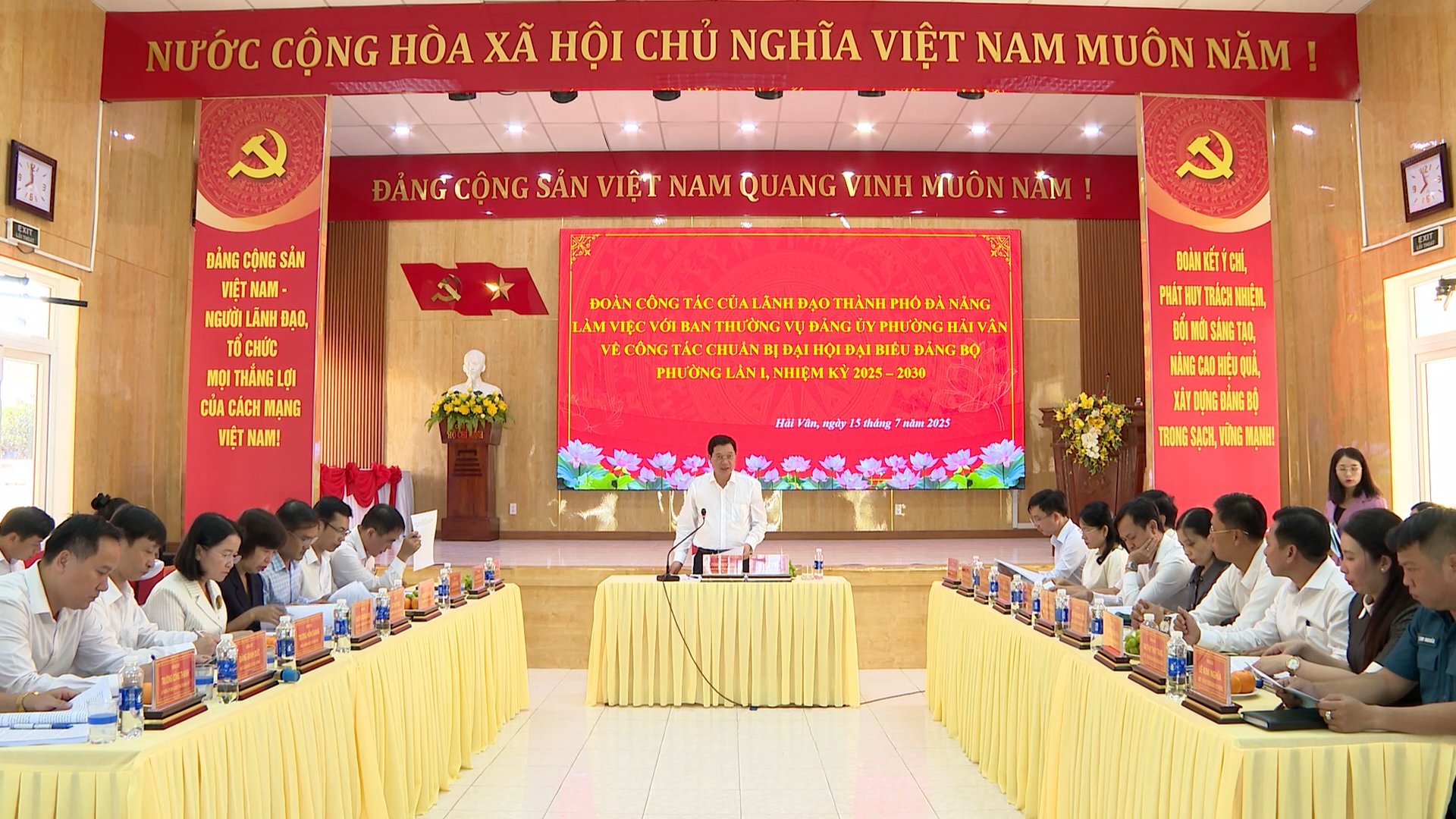 lam viec voi xa hai van 7 2025
