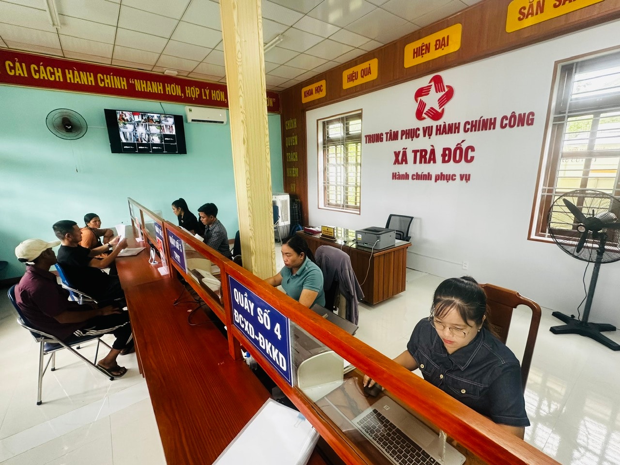lam viec voi xa tra doc thang 07 2025 1