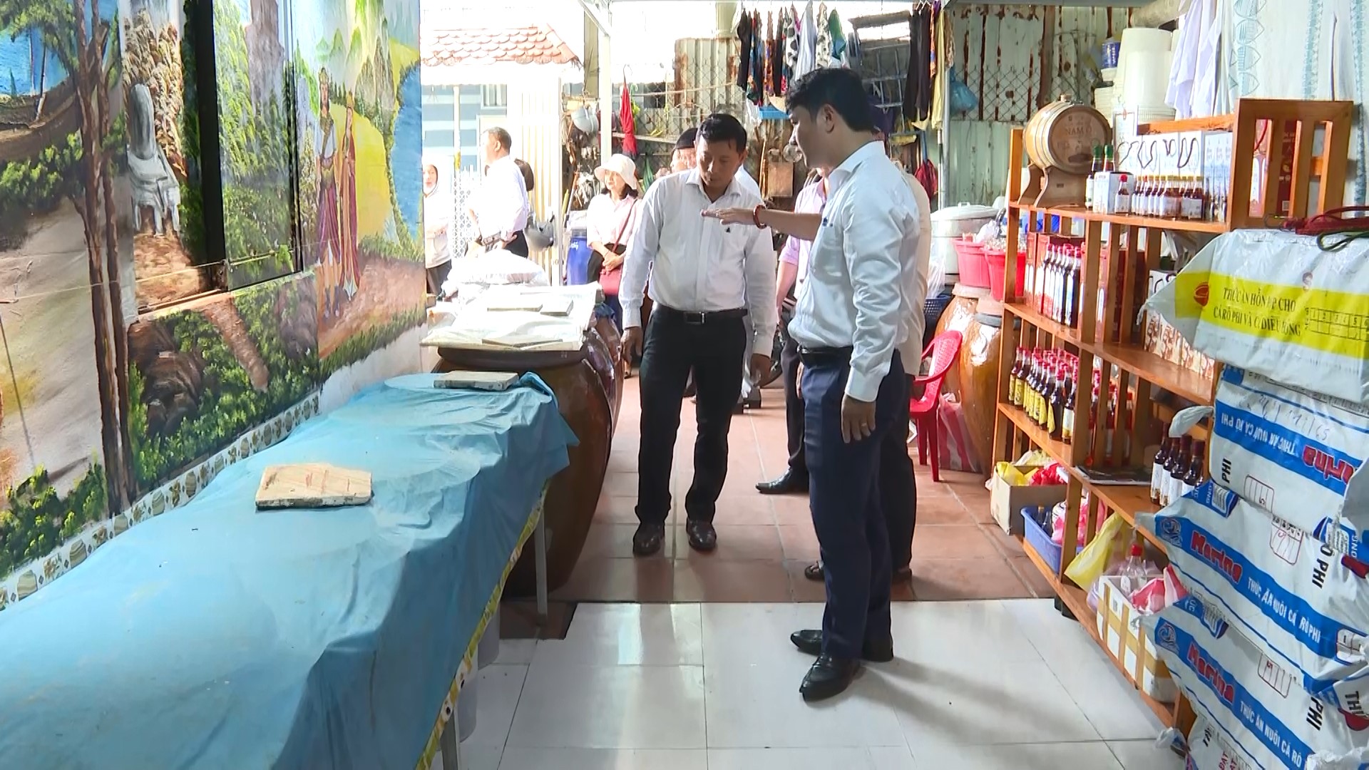lang nghe nuoc mam nam o