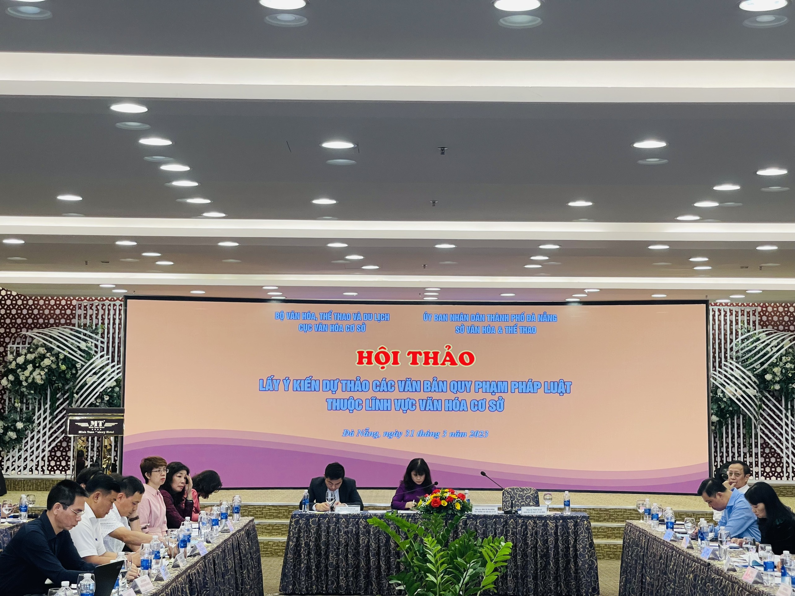 lay y kien sua doi luat quang cao