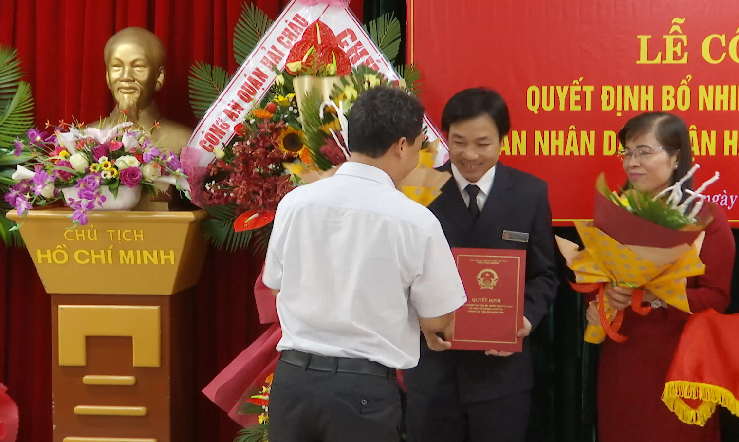 le cong bo chanh an tand hc