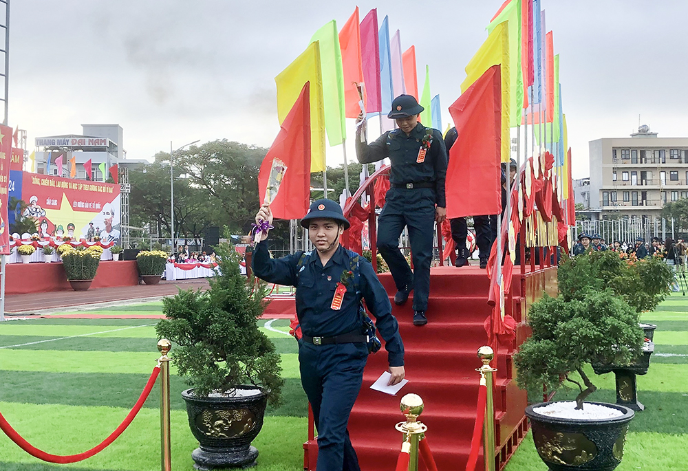 le giao nhan quan 2024 2