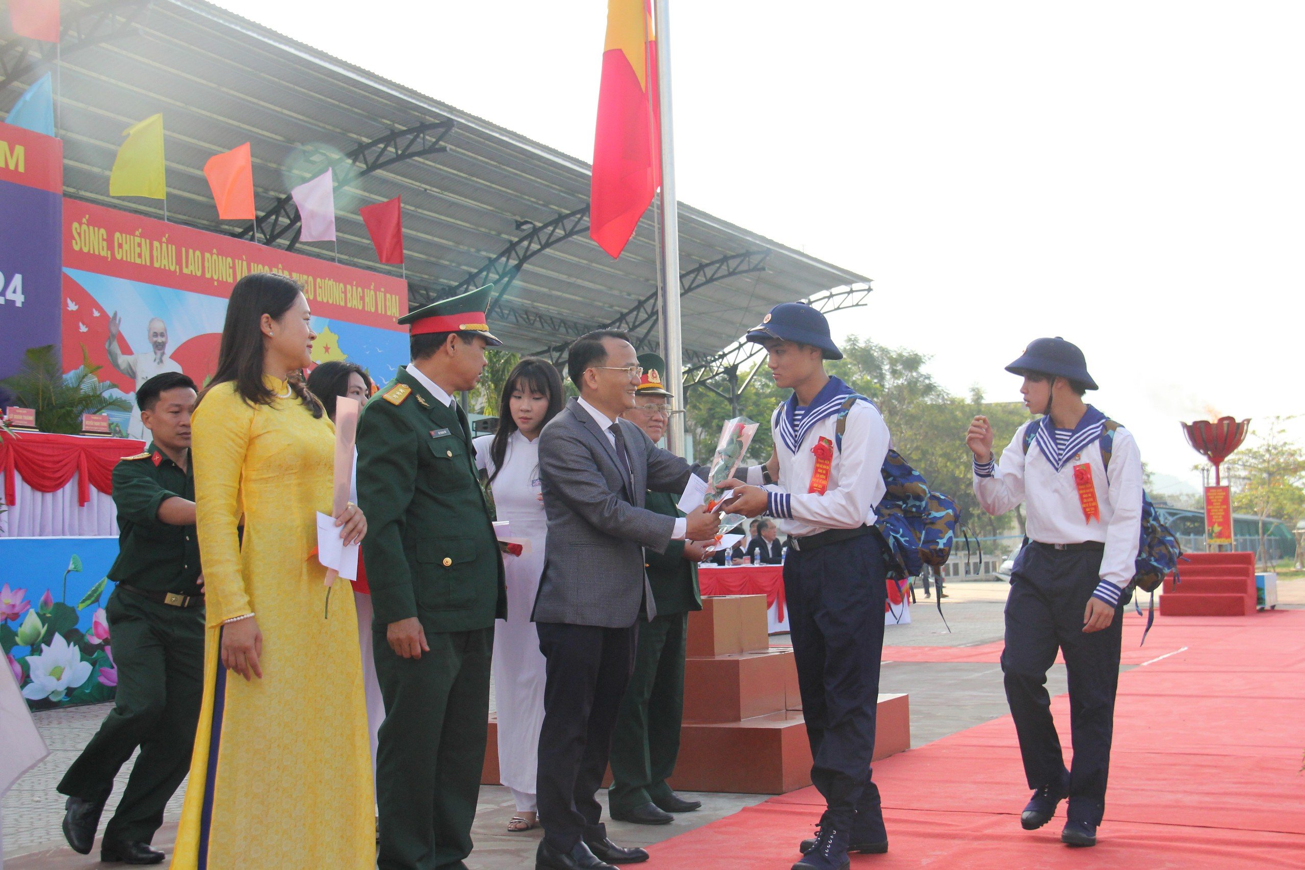 le giao nhan quan 2024 7
