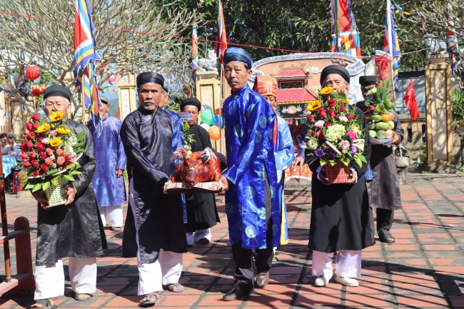 le hoi dinh lang tuy loan 7