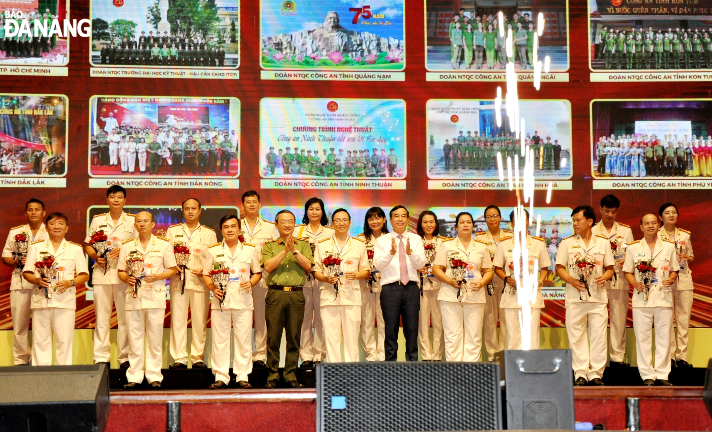 lien hoa nghe thuat 75 nam khac ghi loi bac