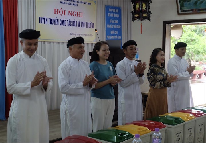 mo hinh phan loai chat thai ran cho co so ton giao 1